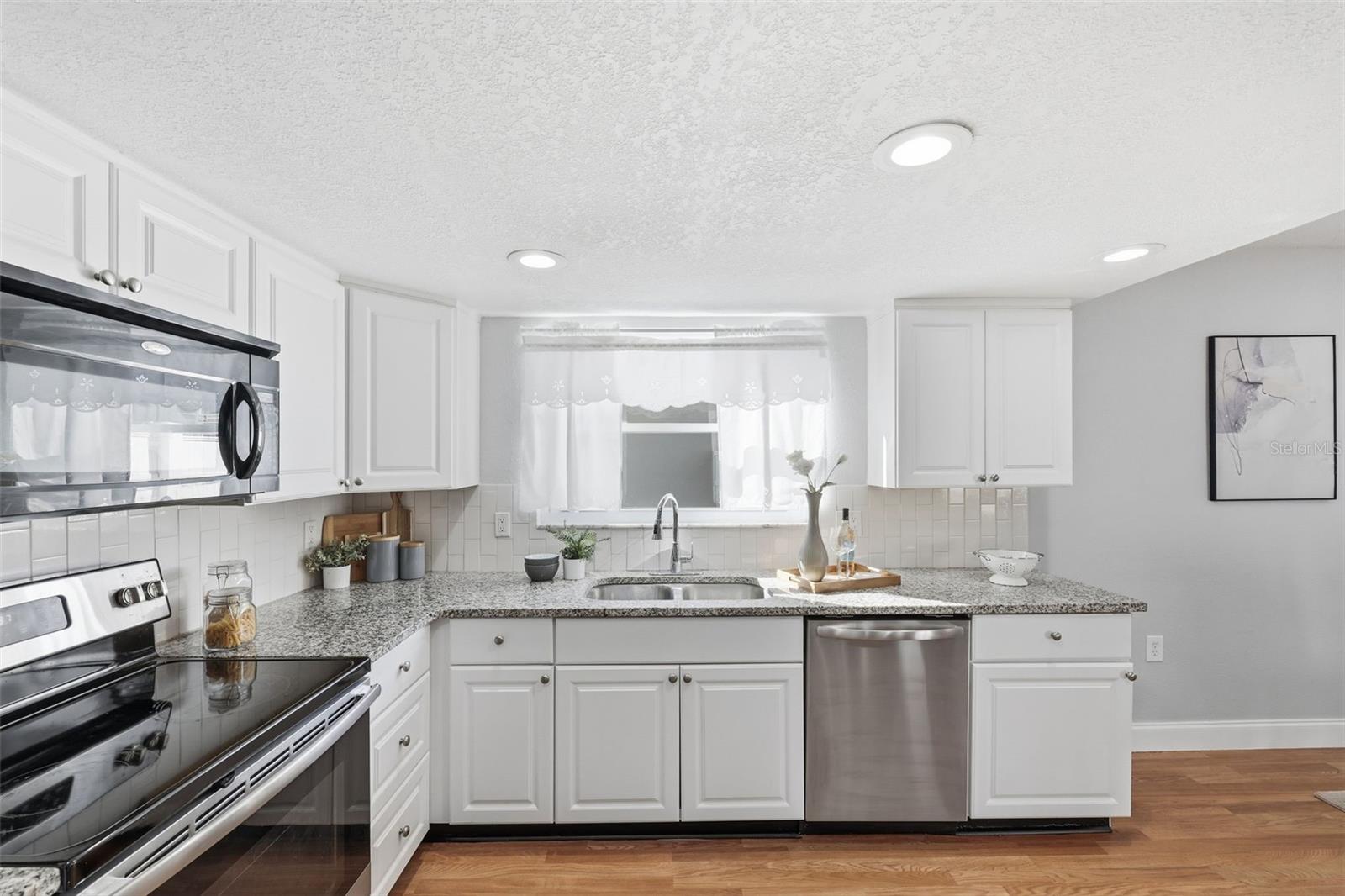 Image 17 of 36 For 8233 Redfield Drive