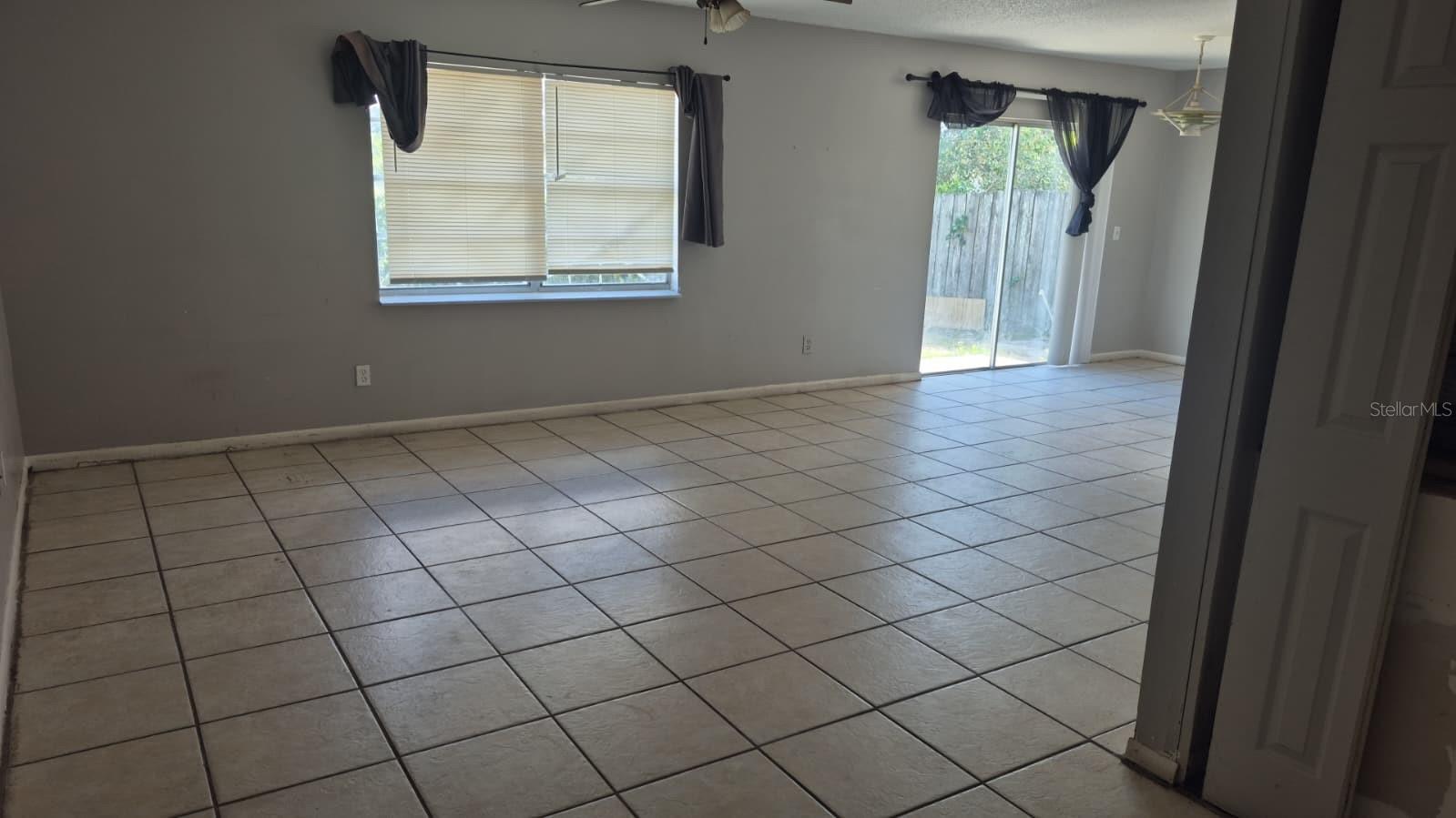 Image 4 of 6 For 8227 Clermont Street