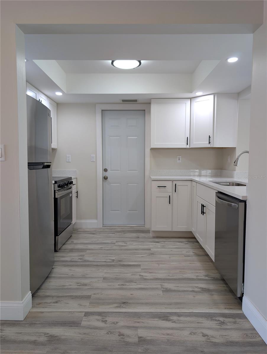 Image 15 of 51 For 9620 44th Street N