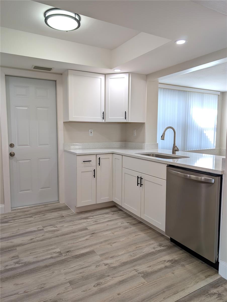 Image 17 of 51 For 9620 44th Street N