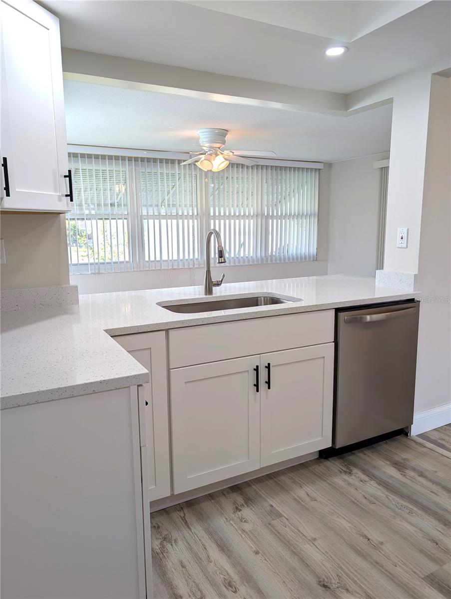 Image 19 of 51 For 9620 44th Street N