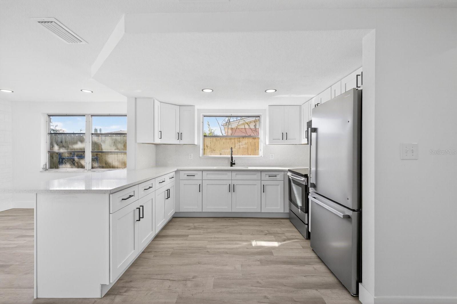 Image 22 of 35 For 3142 Salisbury Drive