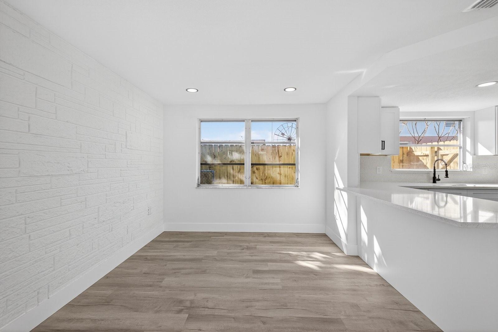 Image 24 of 35 For 3142 Salisbury Drive