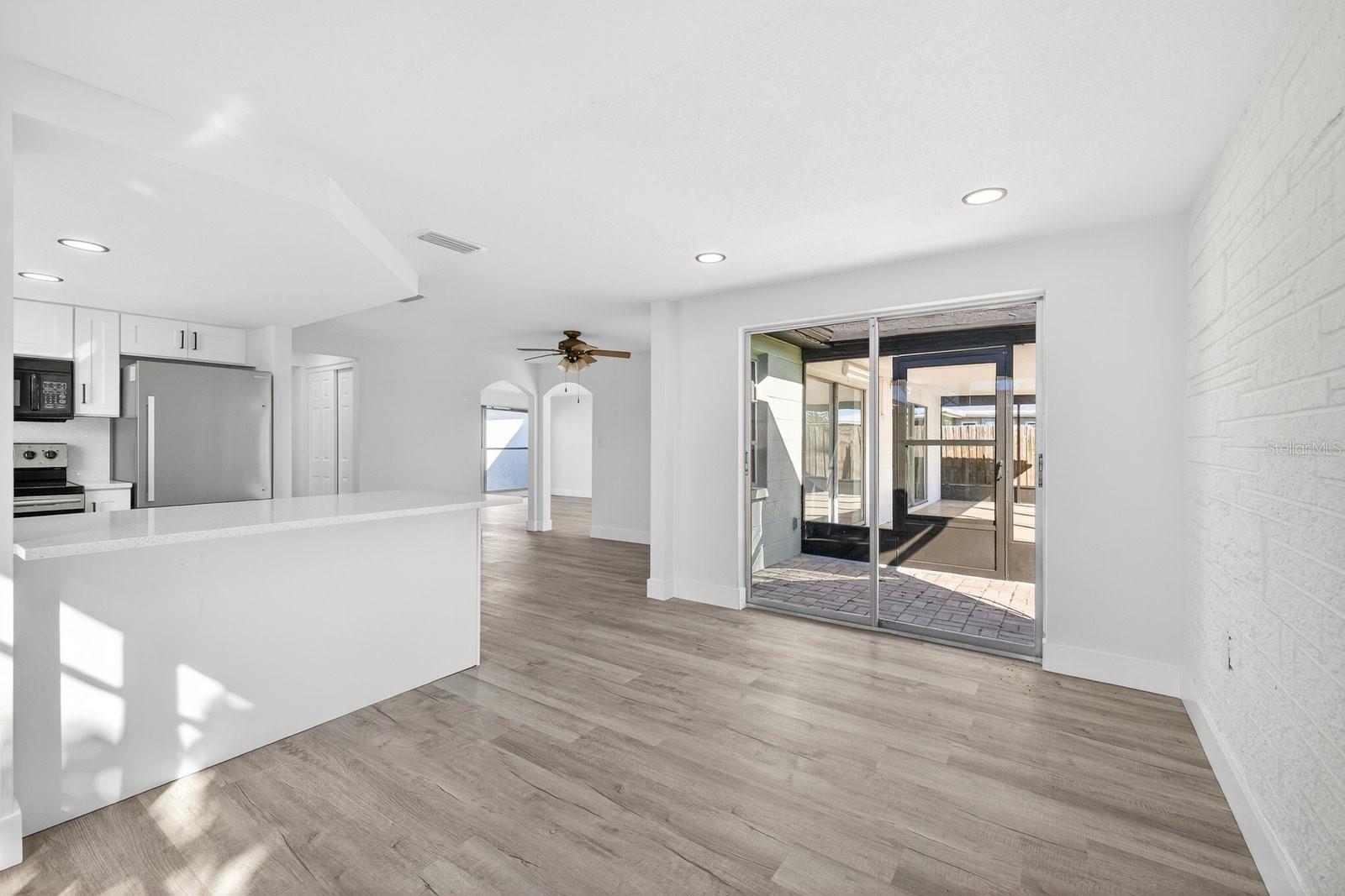 Image 25 of 35 For 3142 Salisbury Drive