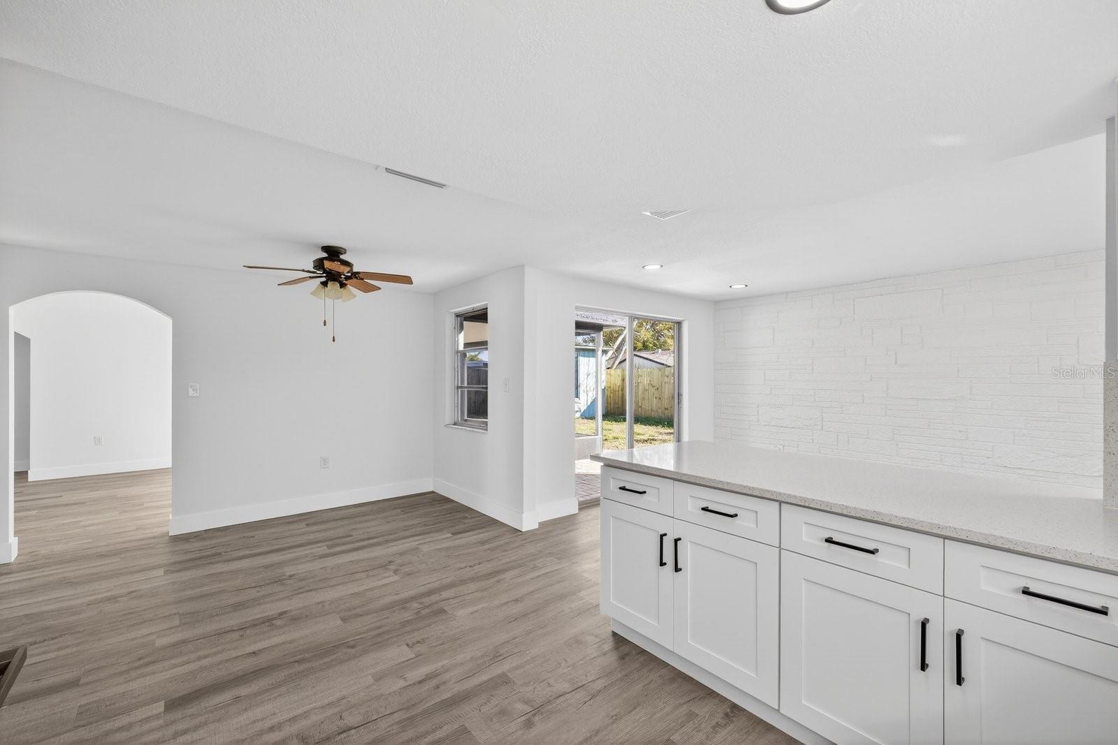 Image 27 of 35 For 3142 Salisbury Drive