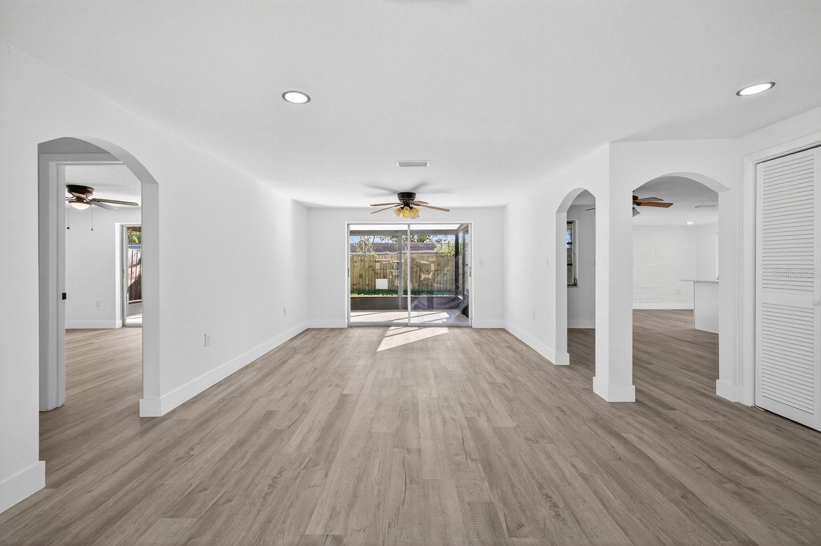 Image 9 of 35 For 3142 Salisbury Drive