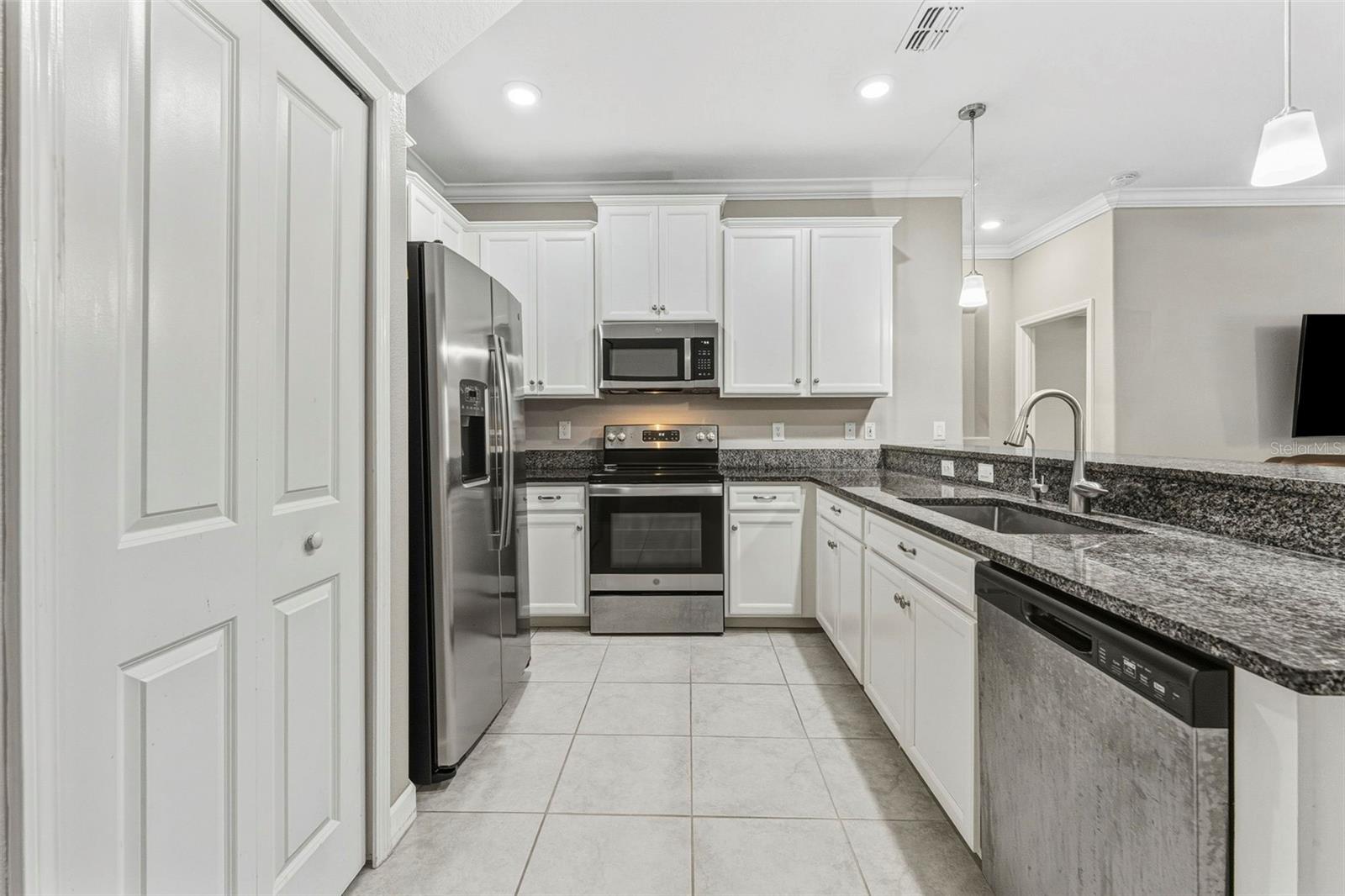 Image 6 of 37 For 2271 Cerulean Sky Drive