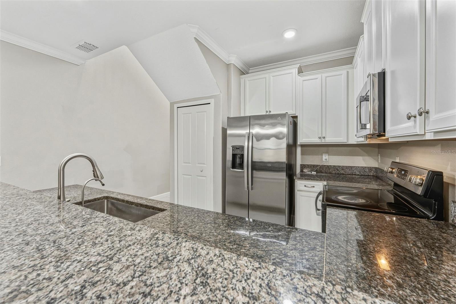 Image 8 of 37 For 2271 Cerulean Sky Drive