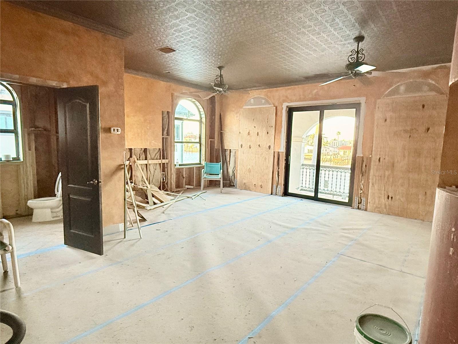 Image 19 of 76 For 11320 6th Street E