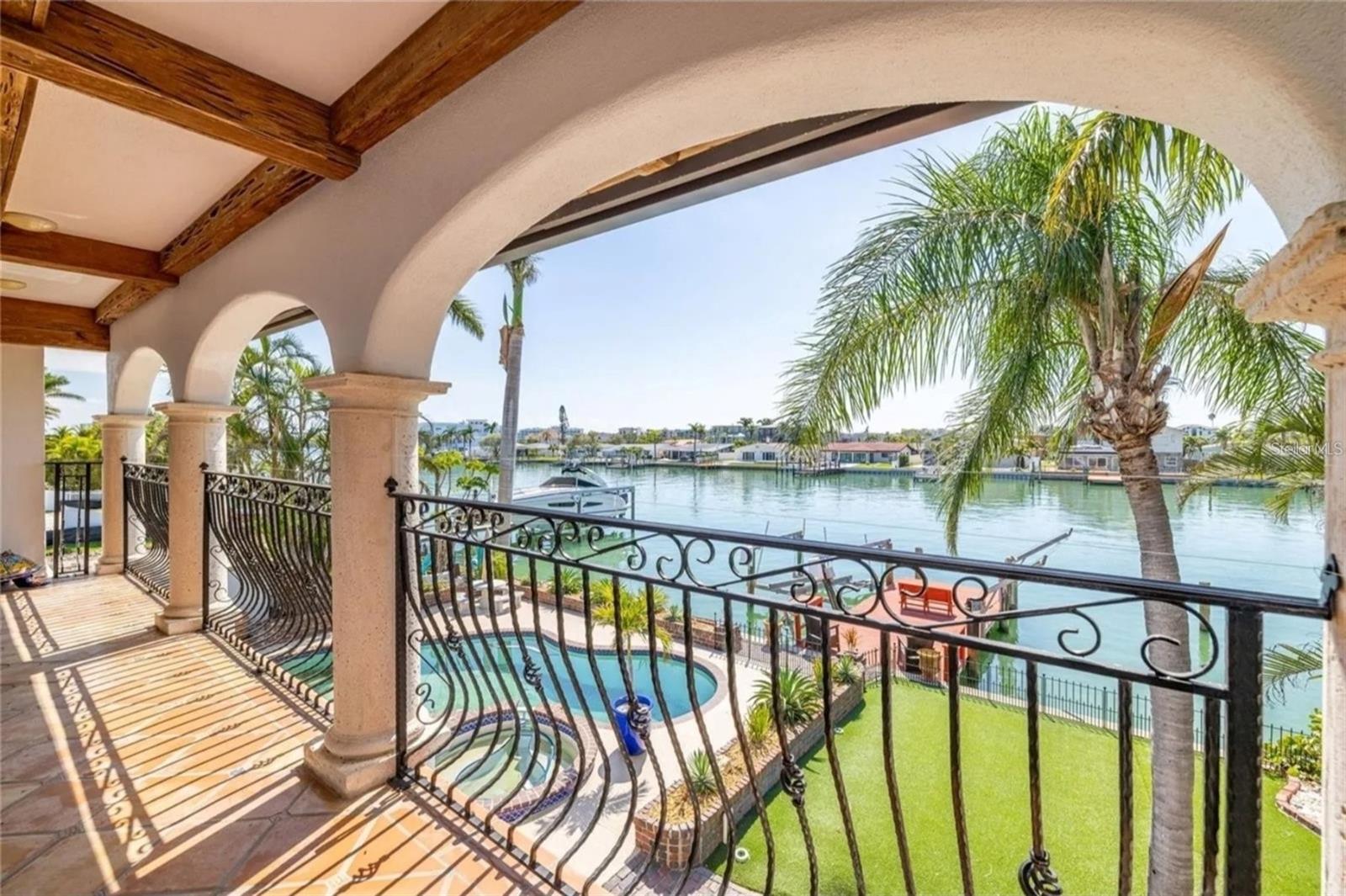 Image 7 of 76 For 11320 6th Street E