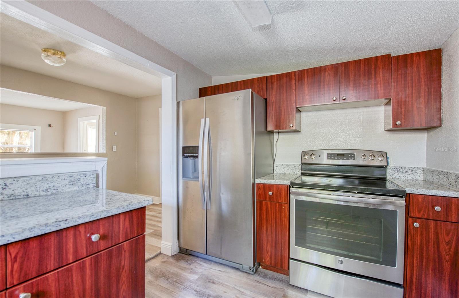 Image 10 of 25 For 1516 Waters Avenue