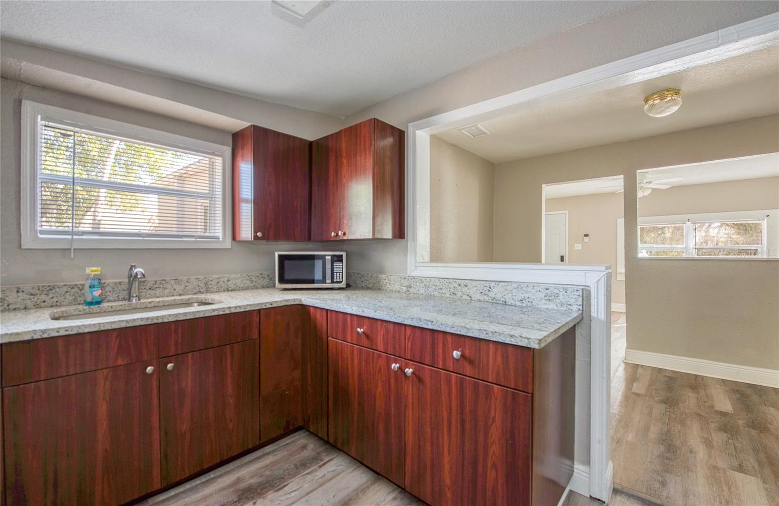 Image 11 of 25 For 1516 Waters Avenue