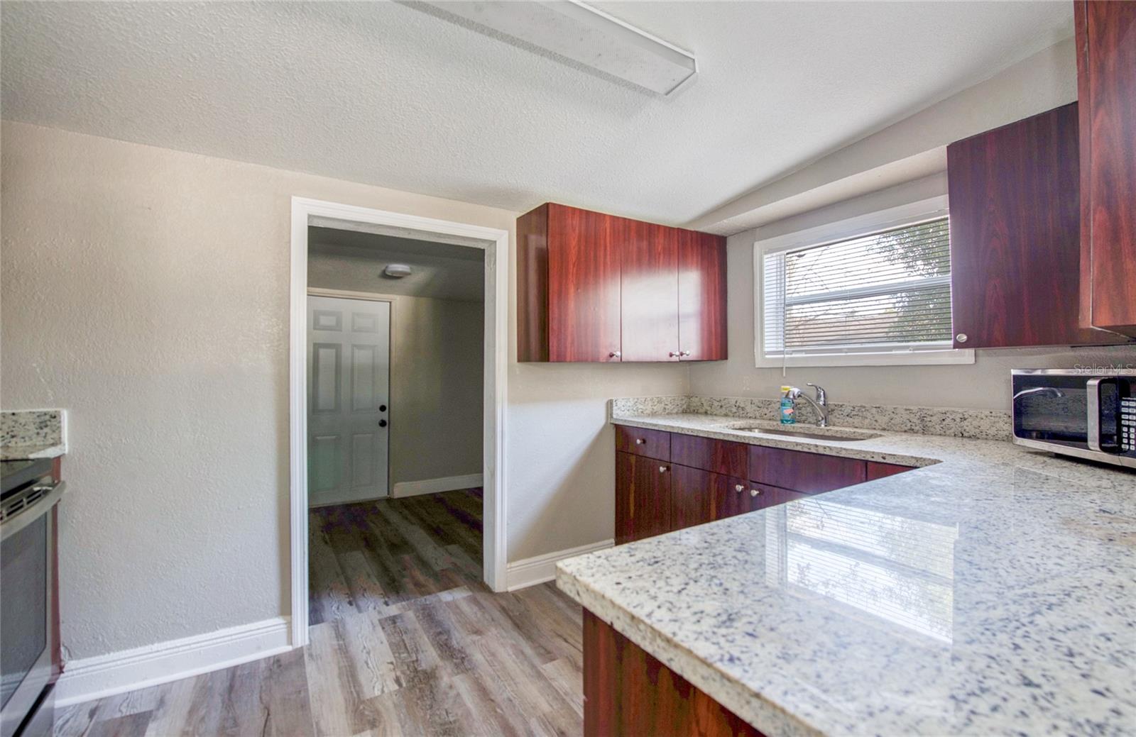 Image 12 of 25 For 1516 Waters Avenue