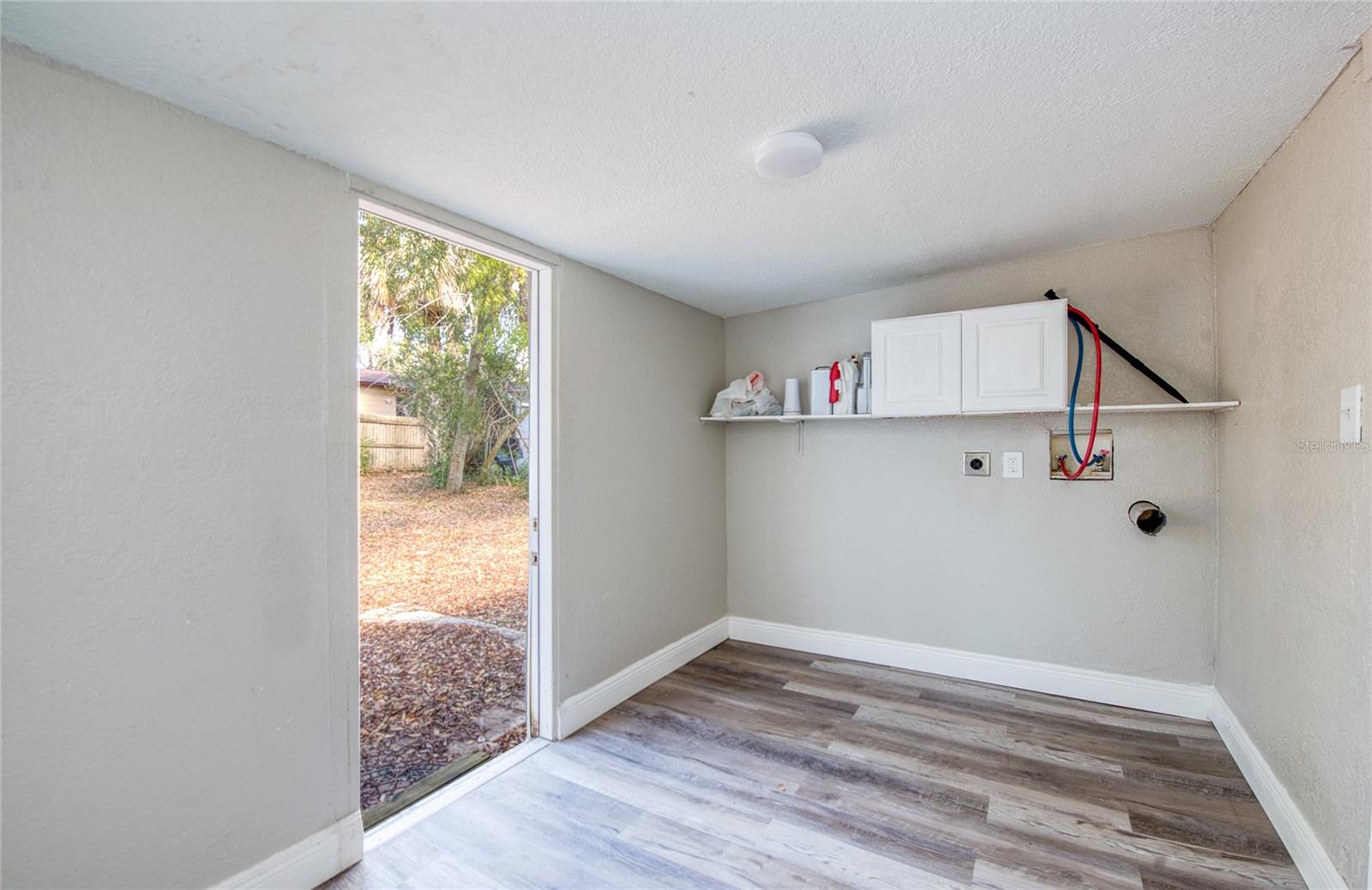 Image 19 of 25 For 1516 Waters Avenue