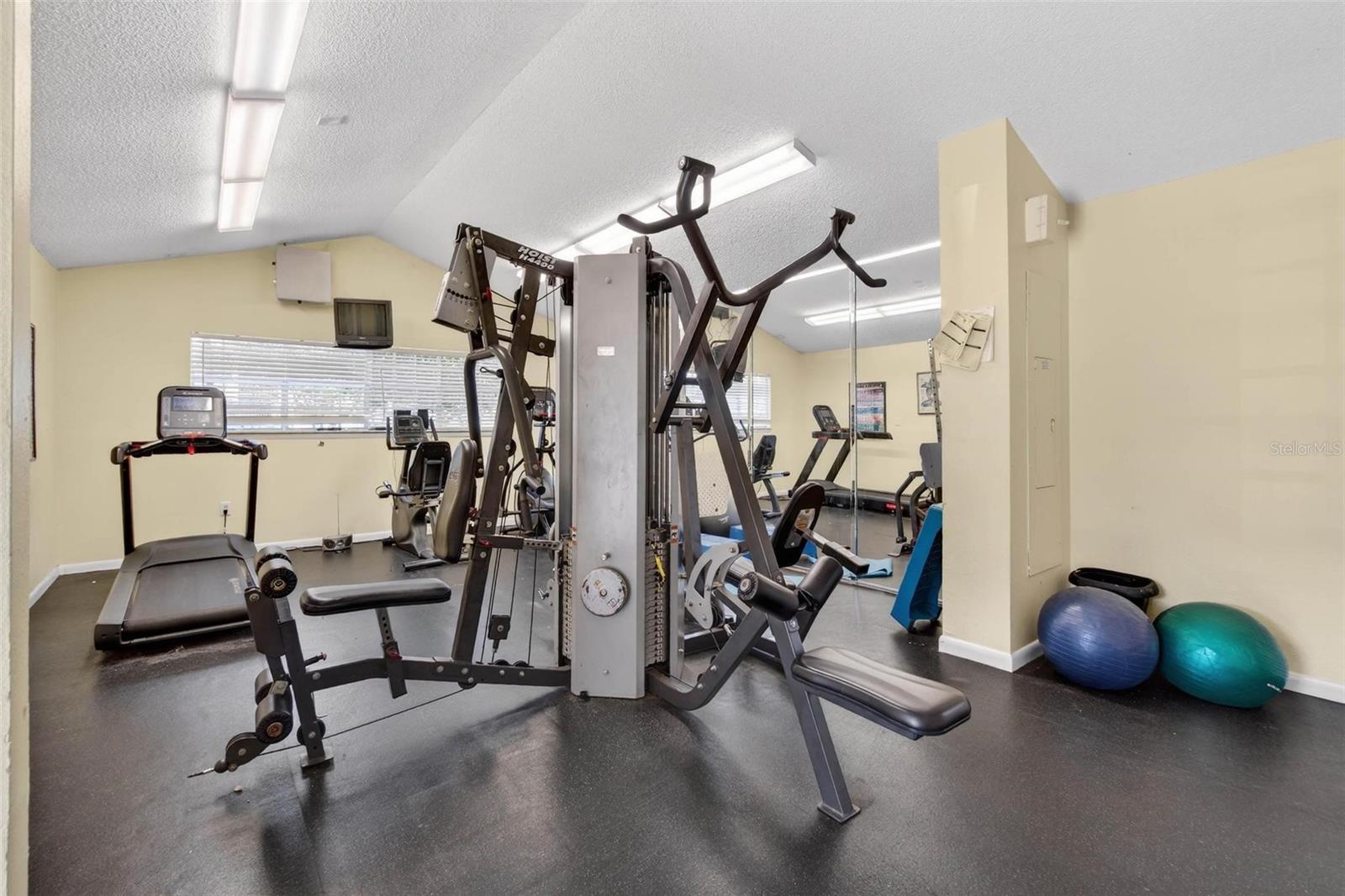 Image 30 of 33 For 2500 Winding Creek Boulevard E203