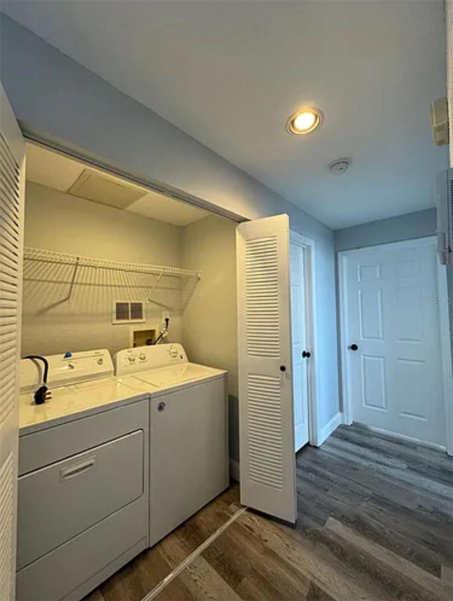 Image 22 of 30 For 9820 Lake Chase Island Way 9820