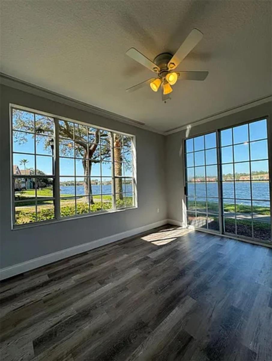 Image 7 of 30 For 9820 Lake Chase Island Way 9820