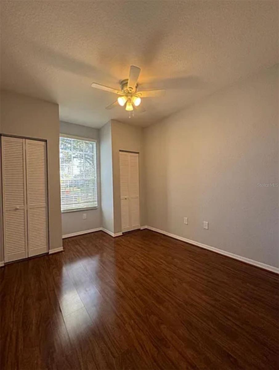 Image 18 of 27 For 9402 Lake Chase Island Way 9402