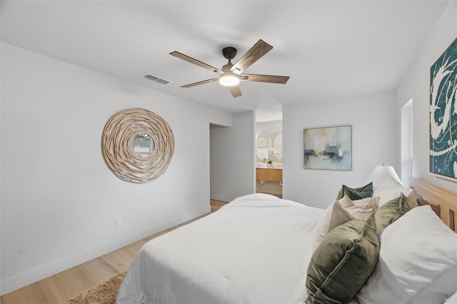 Image 16 of 58 For 14912 Wedgewood Place