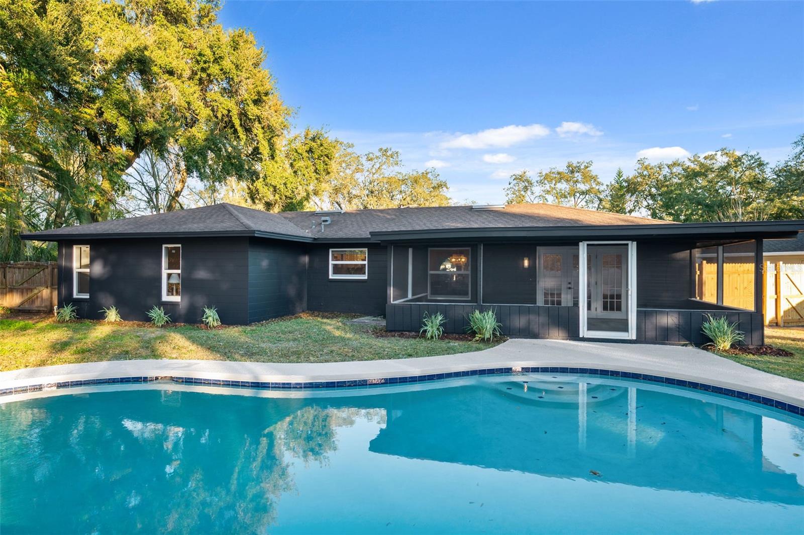 Image 3 of 58 For 14912 Wedgewood Place