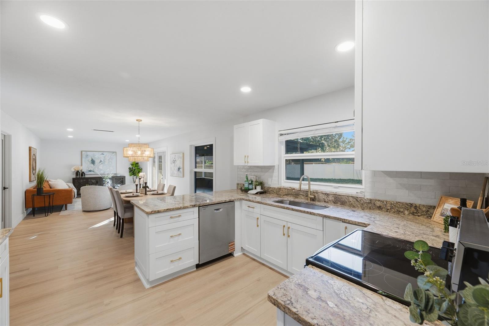 Image 34 of 58 For 14912 Wedgewood Place