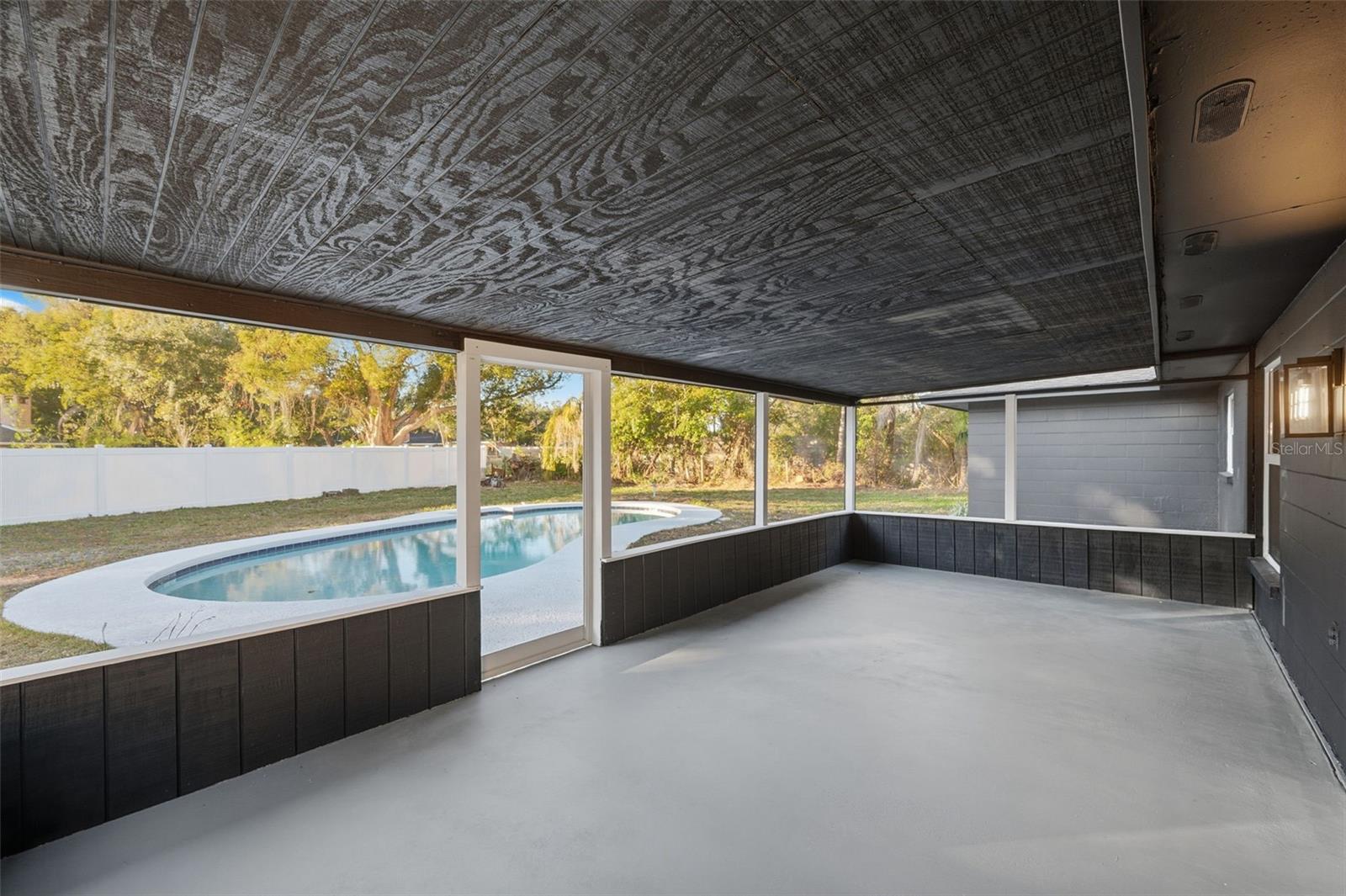 Image 42 of 58 For 14912 Wedgewood Place