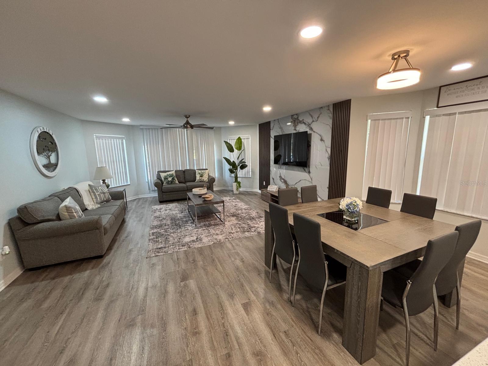 Image 11 of 24 For 2000 Royal Bay Boulevard 129