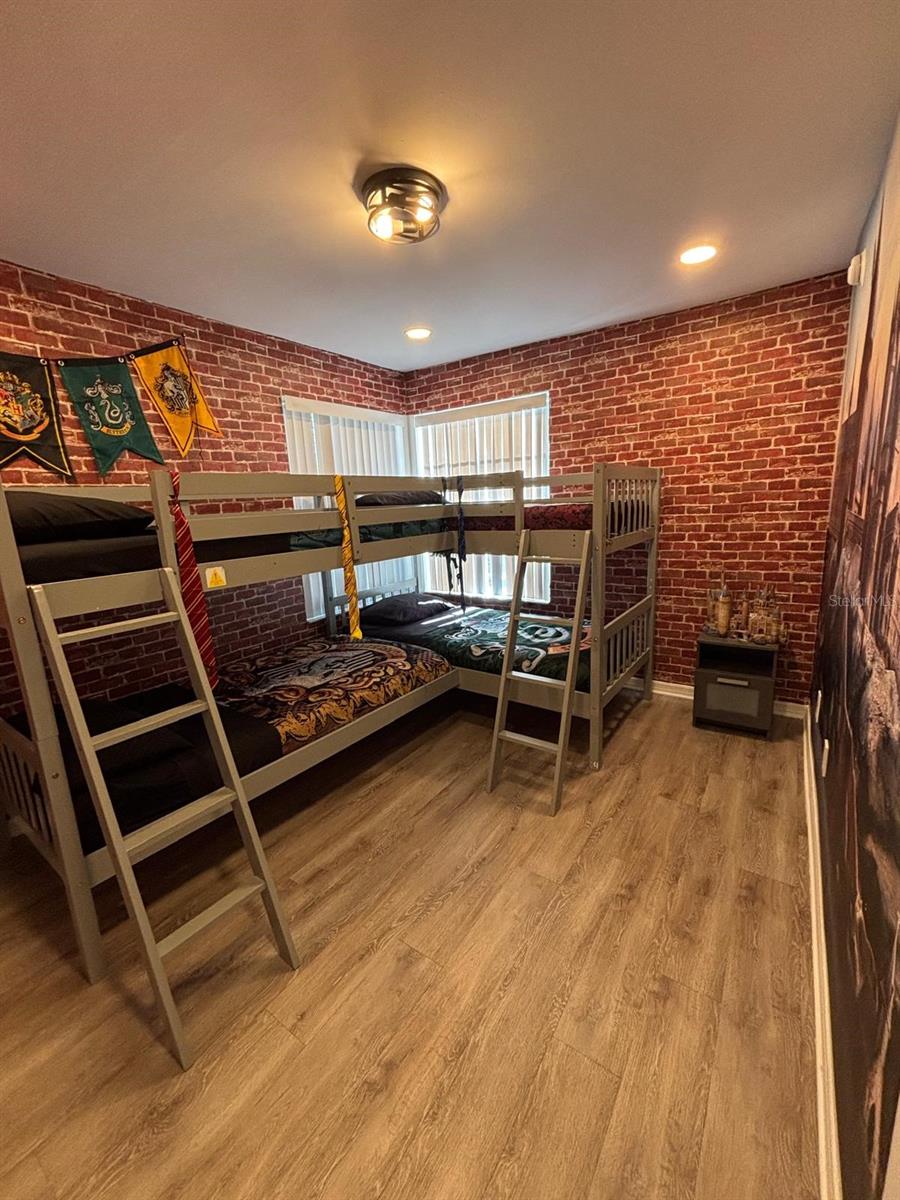 Image 16 of 24 For 2000 Royal Bay Boulevard 129