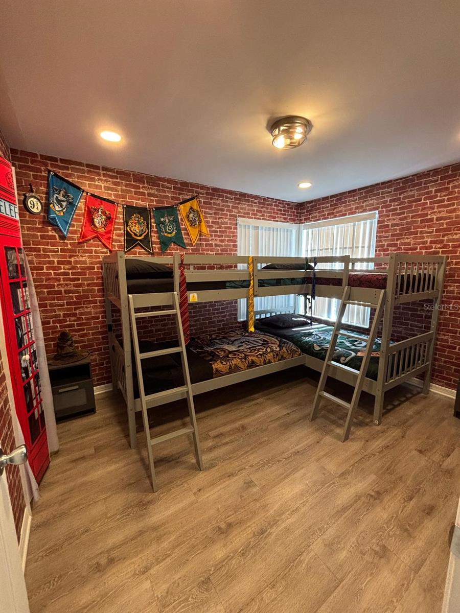 Image 17 of 24 For 2000 Royal Bay Boulevard 129