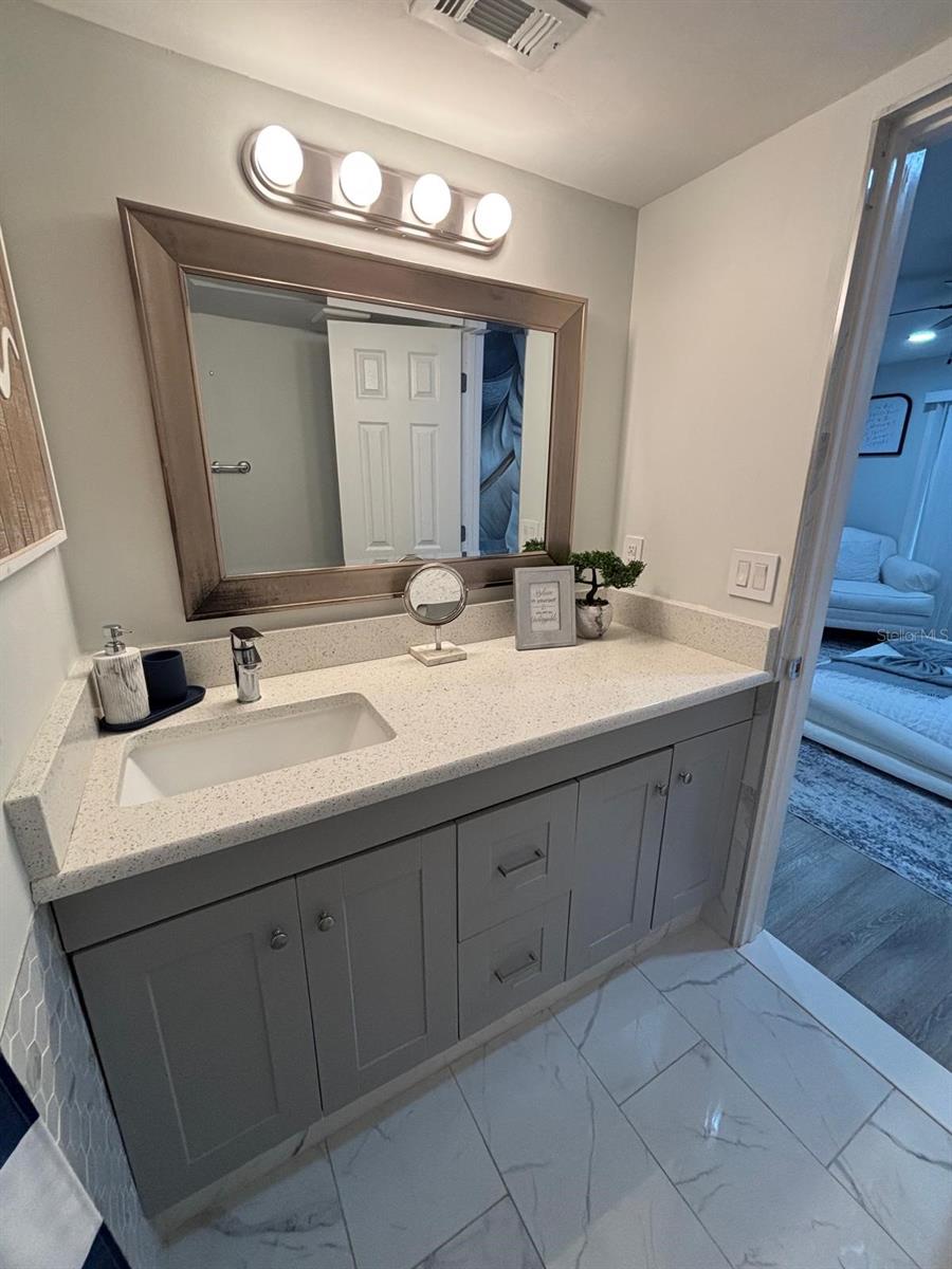 Image 18 of 24 For 2000 Royal Bay Boulevard 129