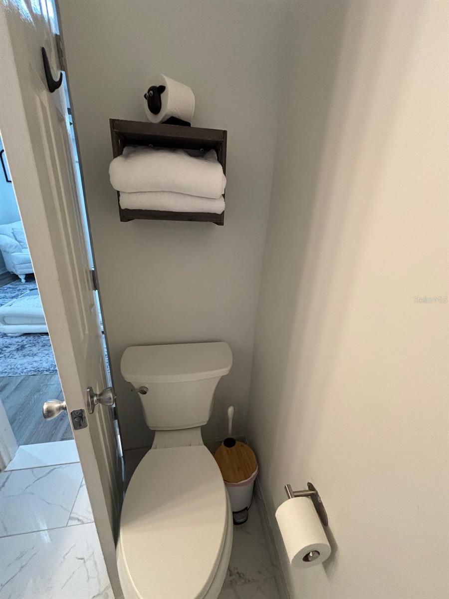 Image 20 of 24 For 2000 Royal Bay Boulevard 129