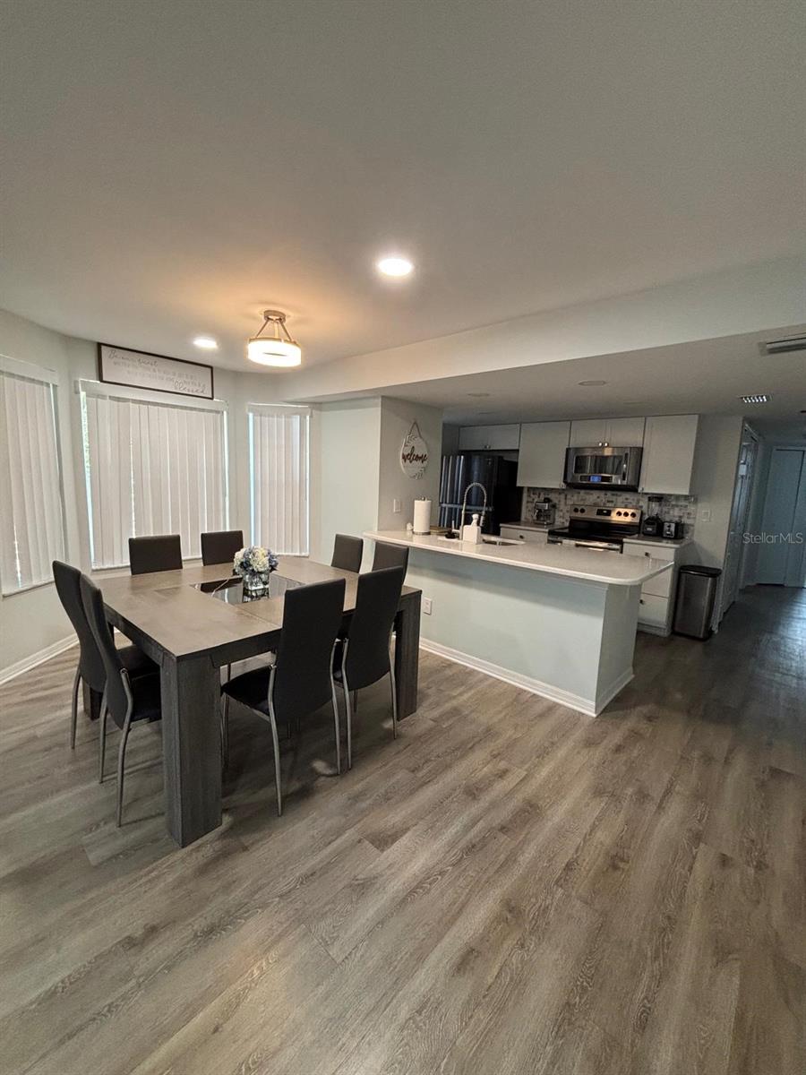 Image 3 of 24 For 2000 Royal Bay Boulevard 129