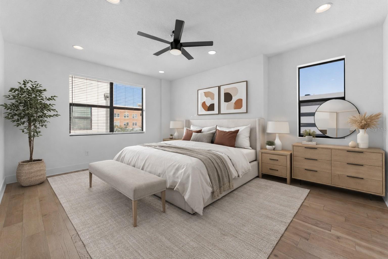 Image 10 of 43 For 2511 Grady Avenue 62