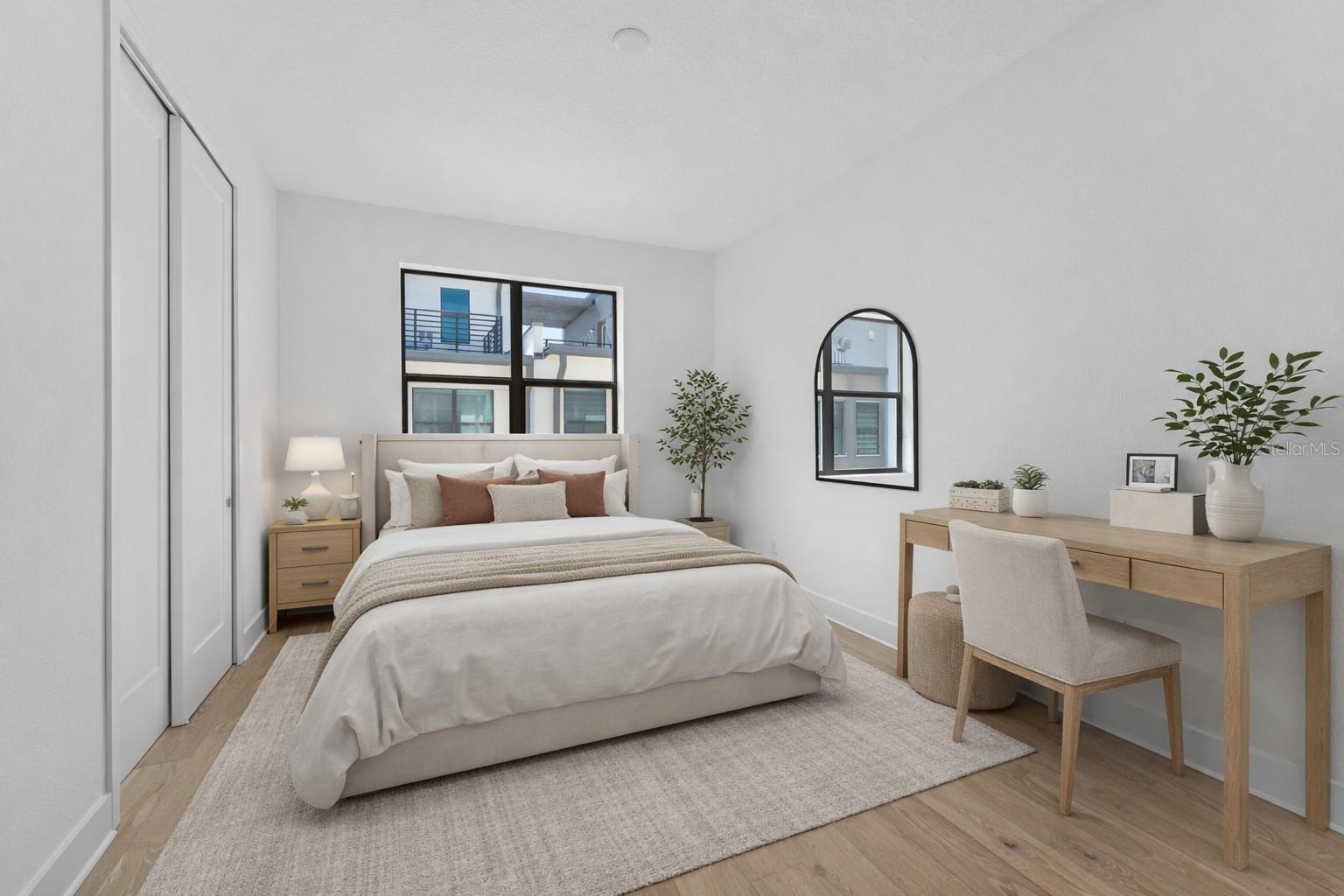 Image 11 of 43 For 2511 Grady Avenue 62