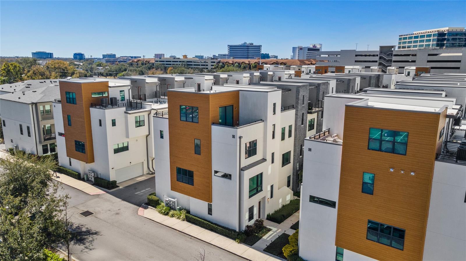 Image 43 of 43 For 2511 Grady Avenue 62