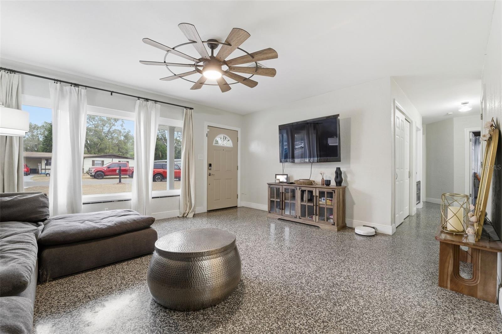 Image 11 of 30 For 812 124th Avenue