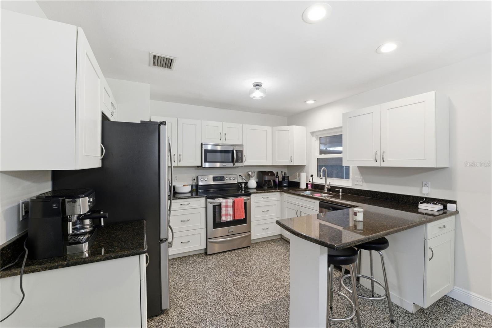 Image 13 of 30 For 812 124th Avenue