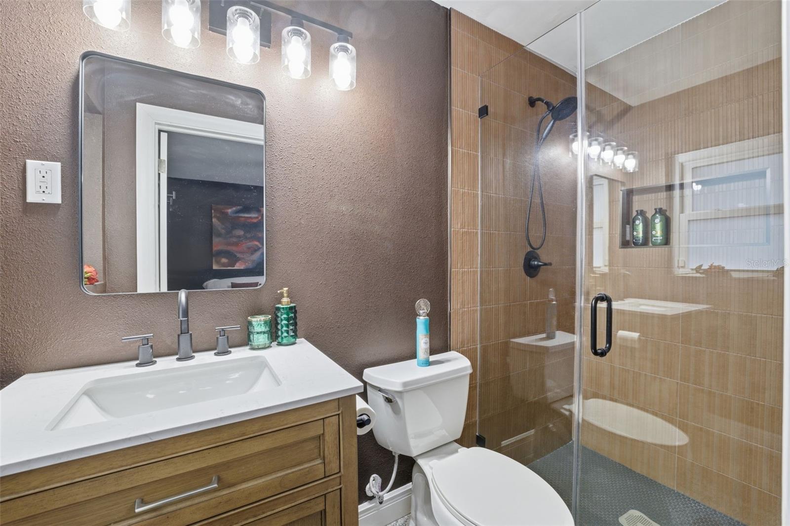 Image 16 of 30 For 812 124th Avenue