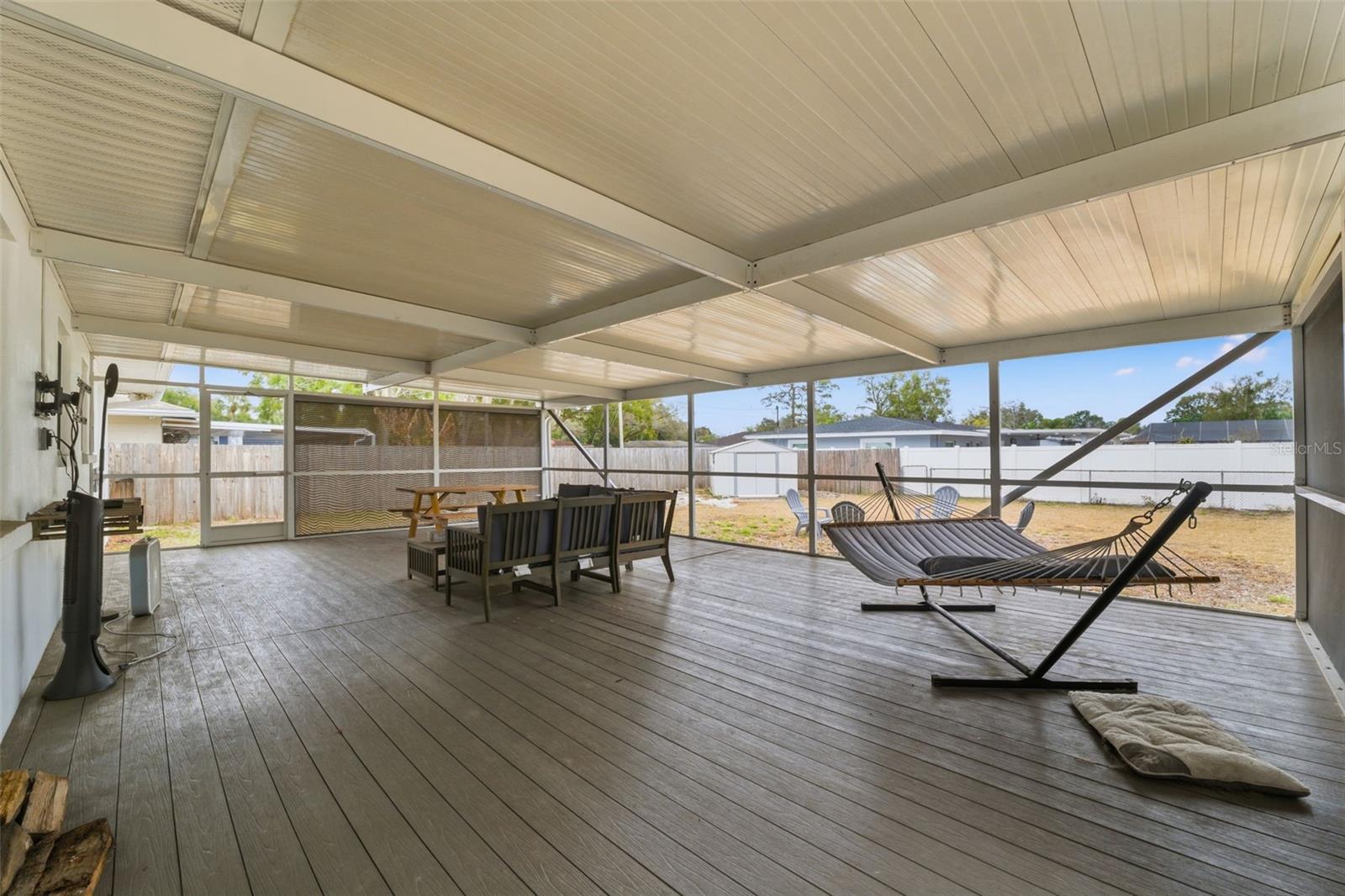 Image 23 of 30 For 812 124th Avenue