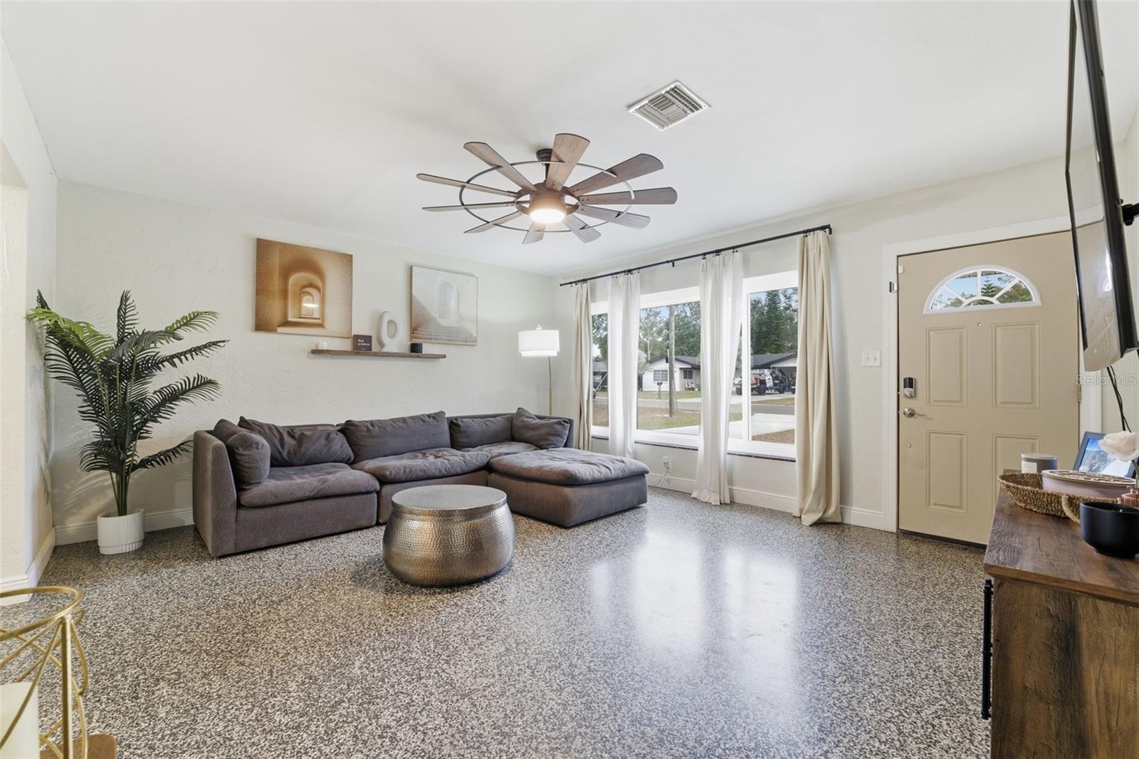 Image 9 of 30 For 812 124th Avenue