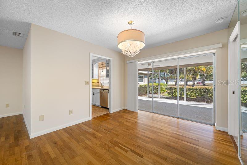 Image 15 of 41 For 3241 Buckhorn Dr