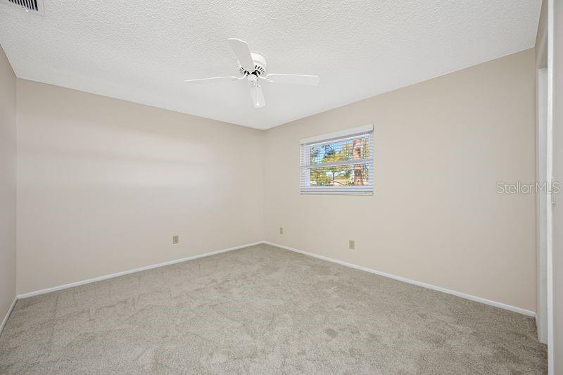 Image 20 of 41 For 3241 Buckhorn Dr