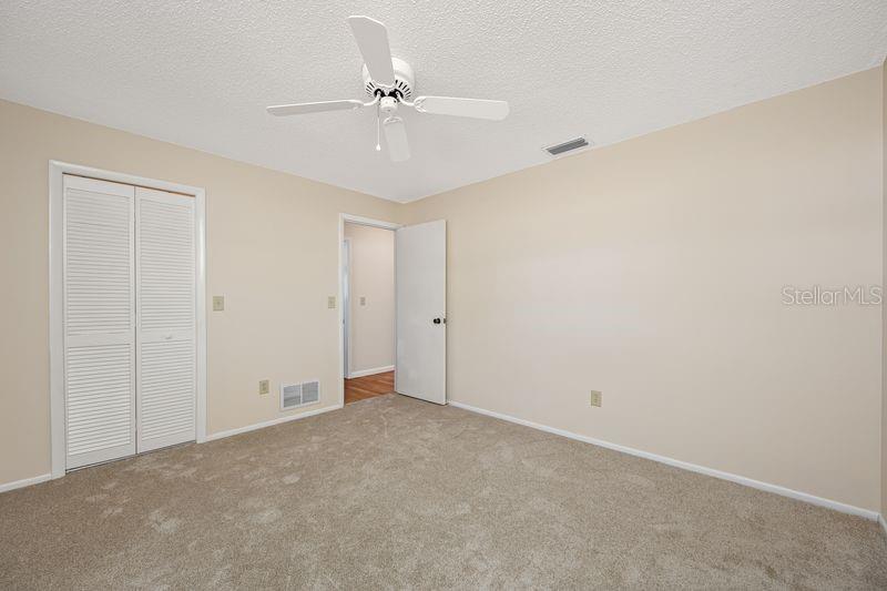 Image 22 of 41 For 3241 Buckhorn Dr