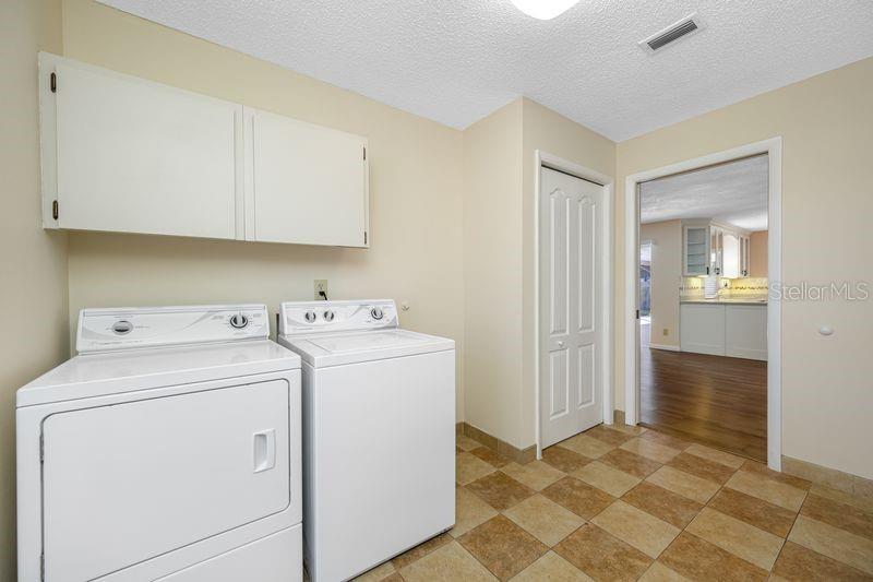 Image 27 of 41 For 3241 Buckhorn Dr