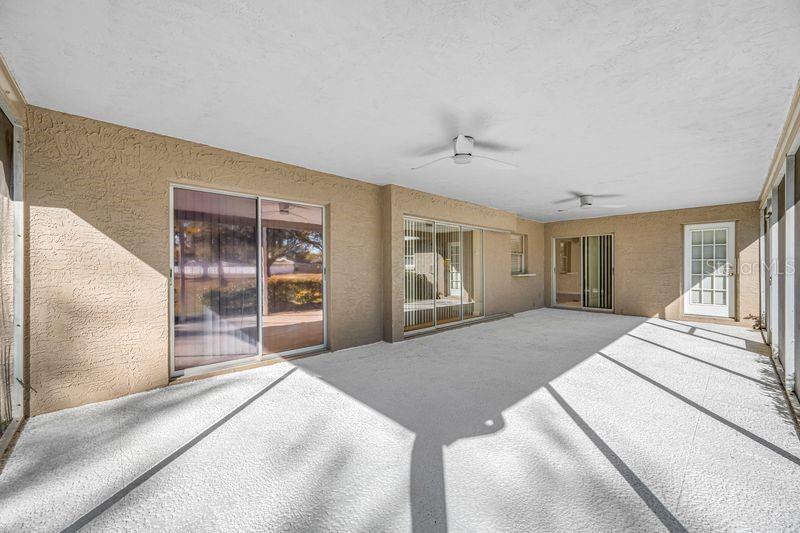 Image 32 of 41 For 3241 Buckhorn Dr