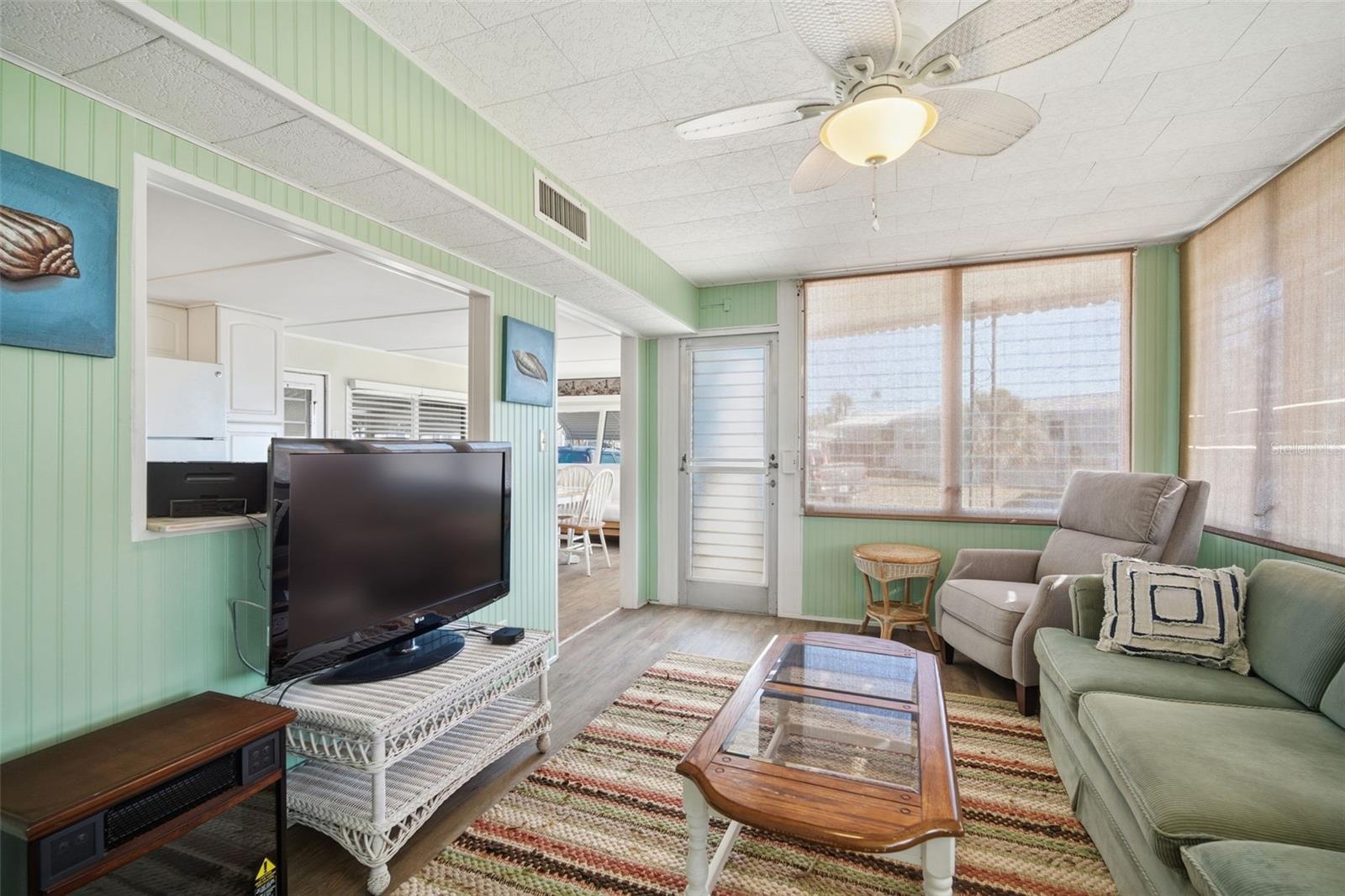 Image 21 of 70 For 4851 Gandy Boulevard B4l24
