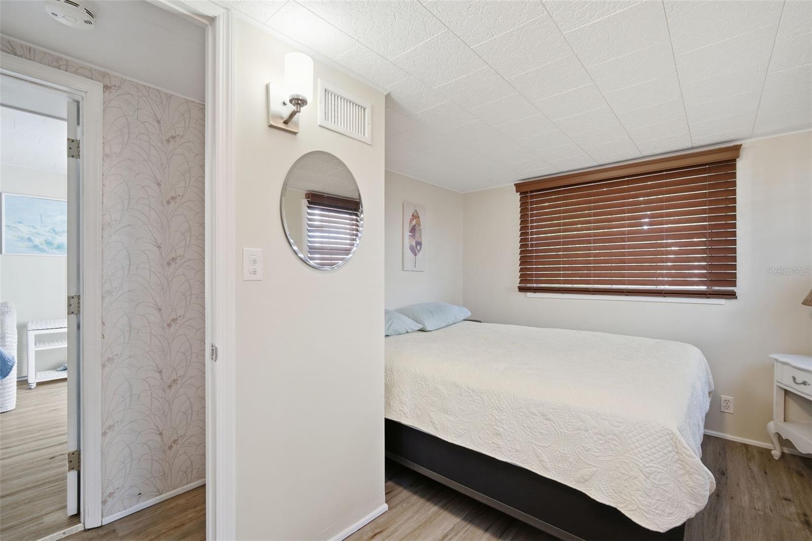 Image 23 of 70 For 4851 Gandy Boulevard B4l24