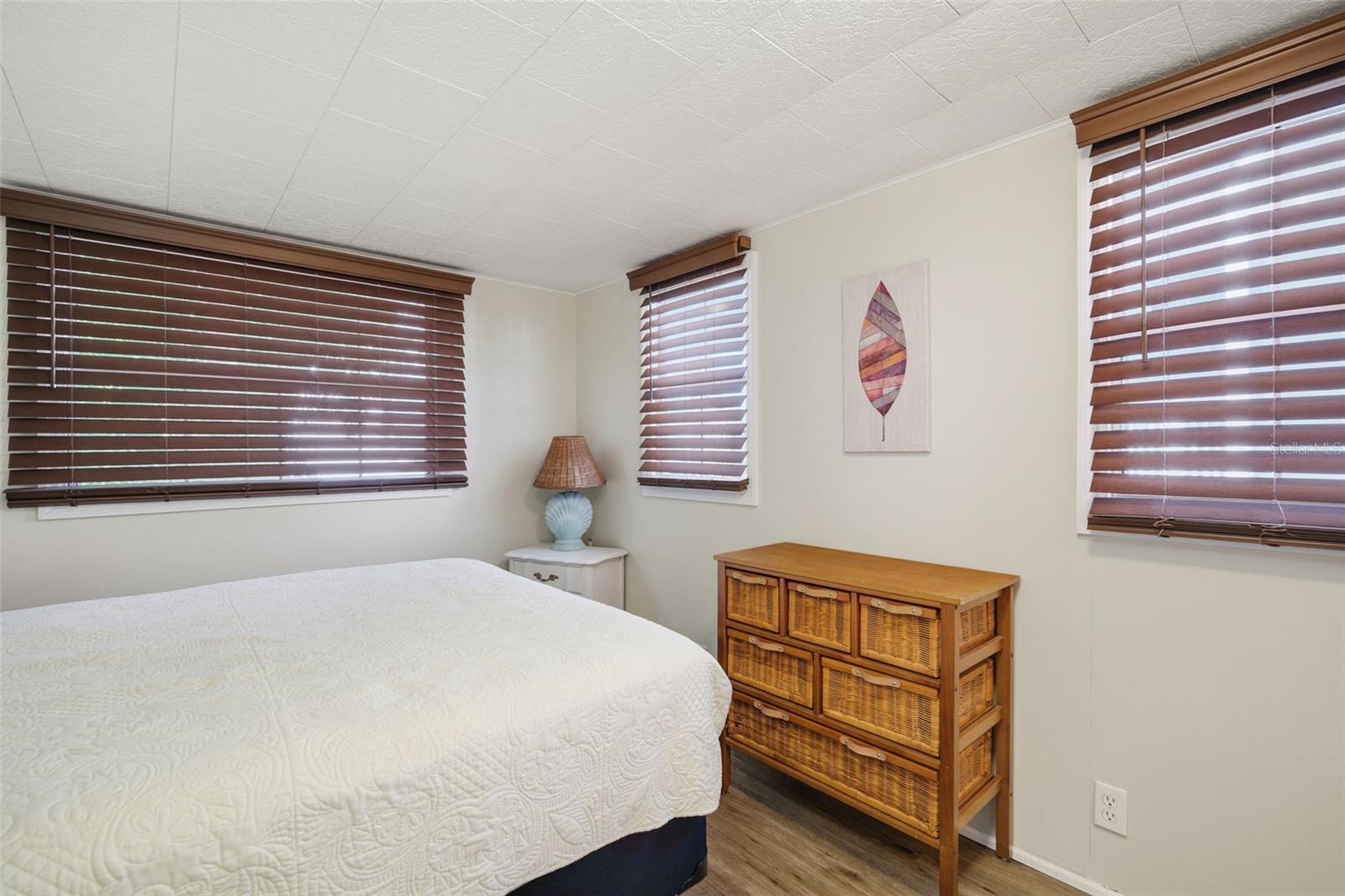 Image 25 of 70 For 4851 Gandy Boulevard B4l24