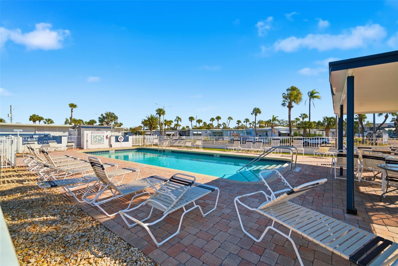 Image 39 of 70 For 4851 Gandy Boulevard B4l24
