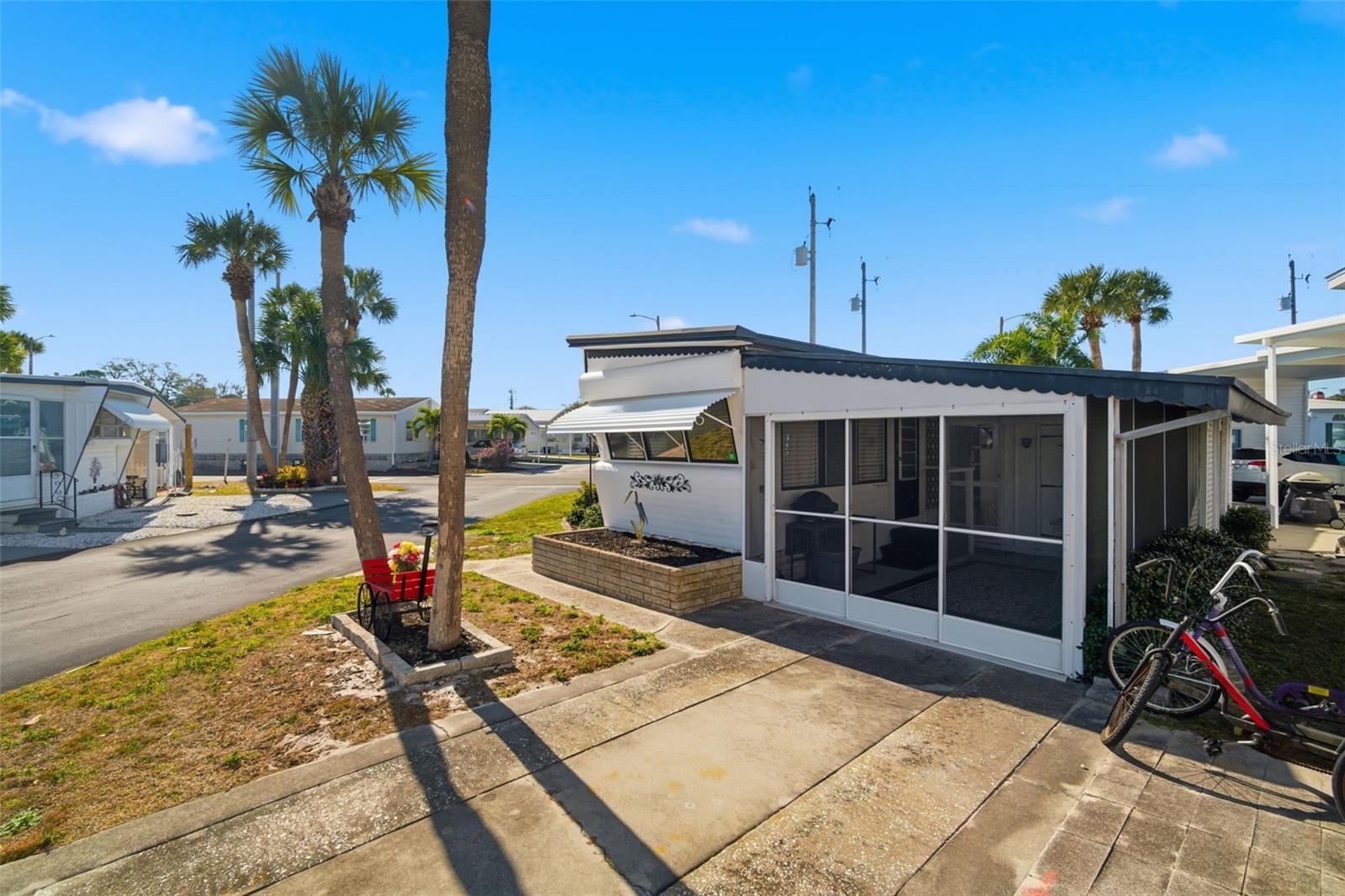 Image 5 of 70 For 4851 Gandy Boulevard B4l24